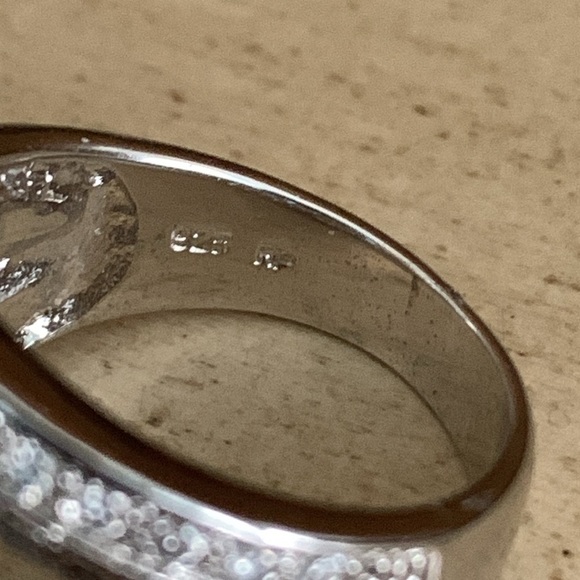 Vintage Sterling Silver Cubic Zirconia Ring sz 8 - Picture 6 of 7